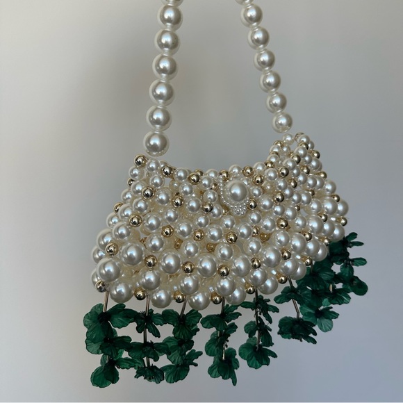 Pearl Beaded Handbag with Green Accents Tropical - Picture 5 of 6